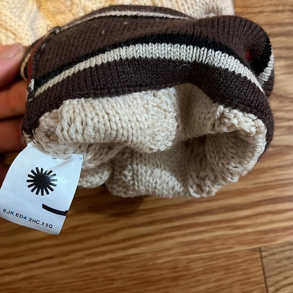 UGG Classic Sweater Letter Tall Chestnut Platform Boots sz US 8 NEW - Picture 15 of 16